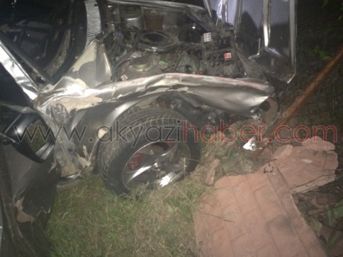 Batakköy Kavşağında Kaza 2 Yaralı